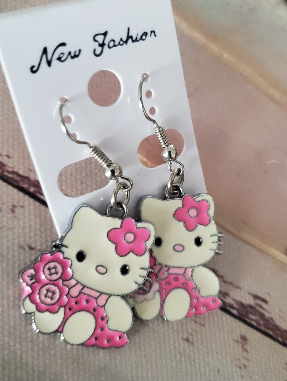 Hello Kitty w/ Bouquet of Flowers Silver Tone Earrings